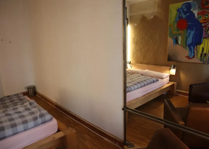 Hostel schickSAAL* Lübeck